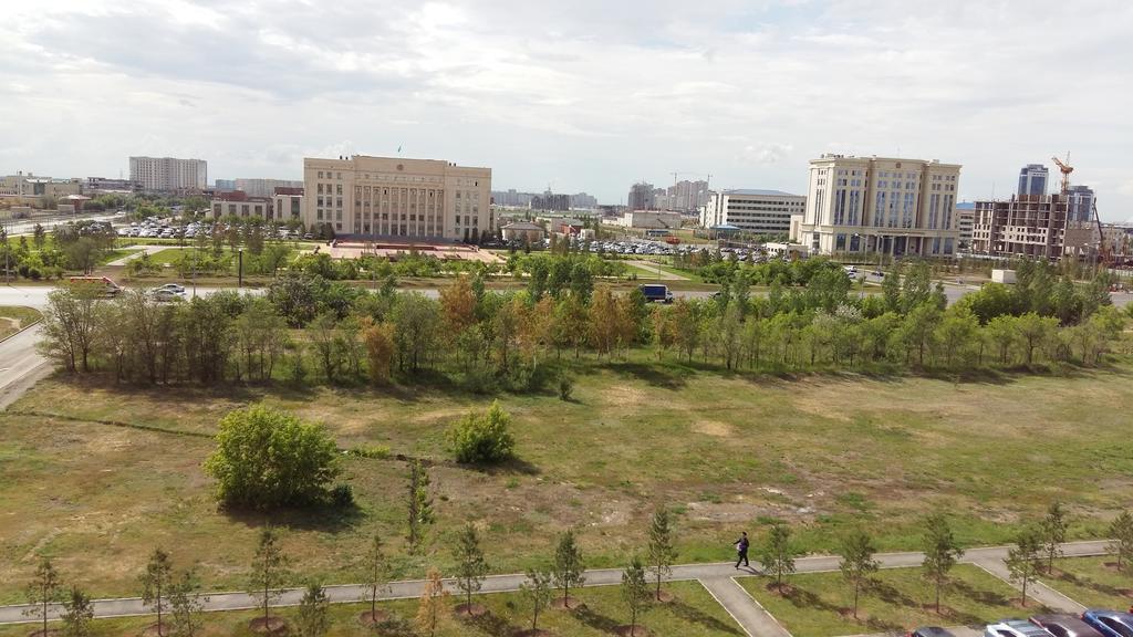 Apartment In Heart Of Astana Экстерьер фото